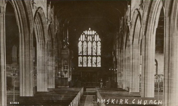 Lancashire,%20Ormskirk%20Church%20Interior